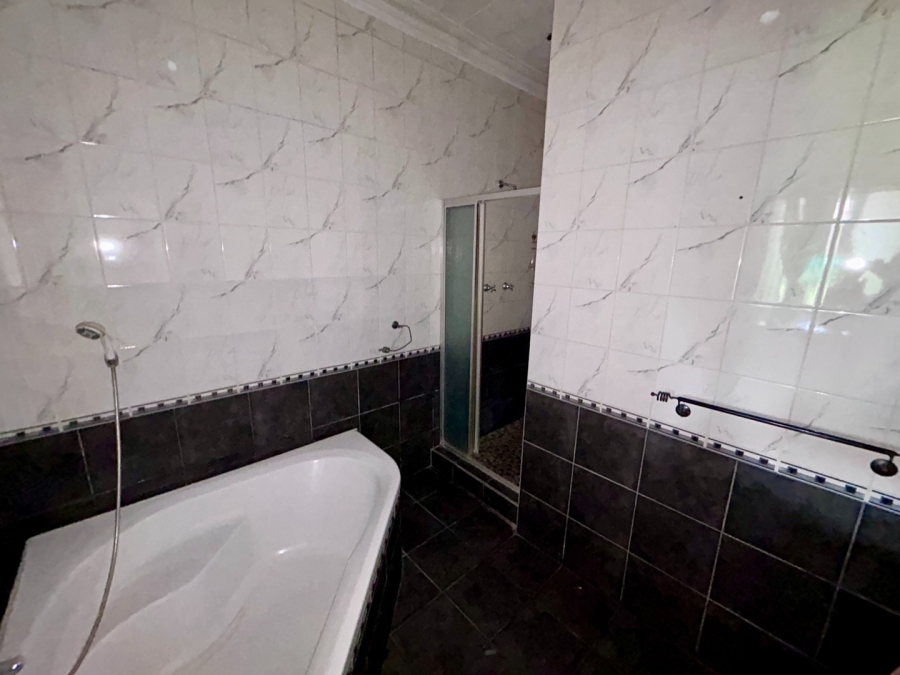 4 Bedroom Property for Sale in Wilkeville North West